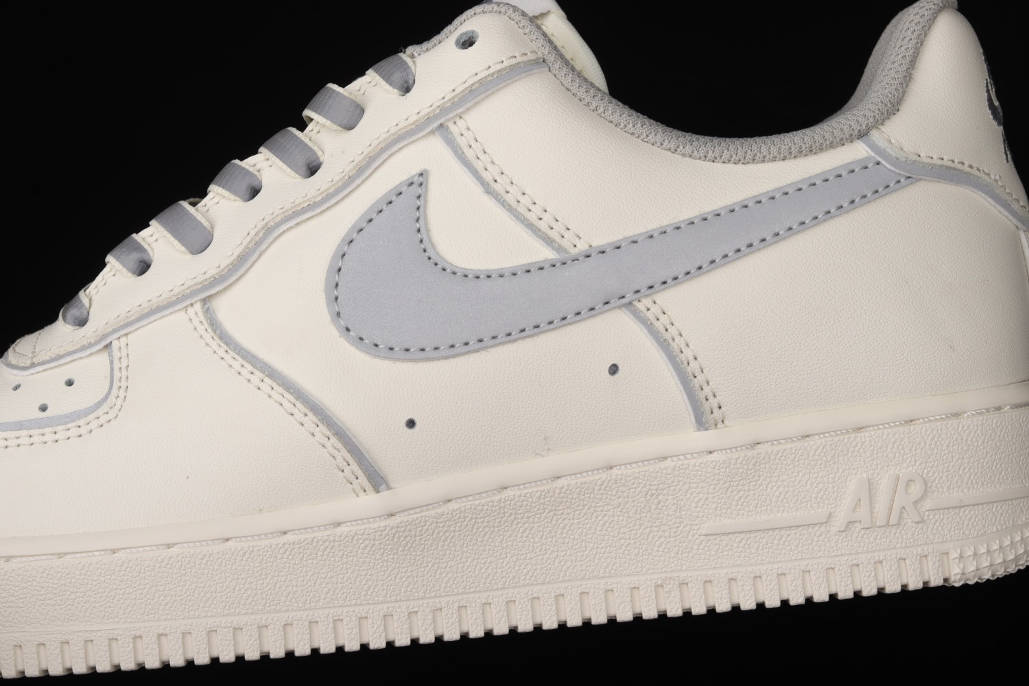 Nike Air Force 1 Low White Metallic Sliver Shoes BQ8228-366