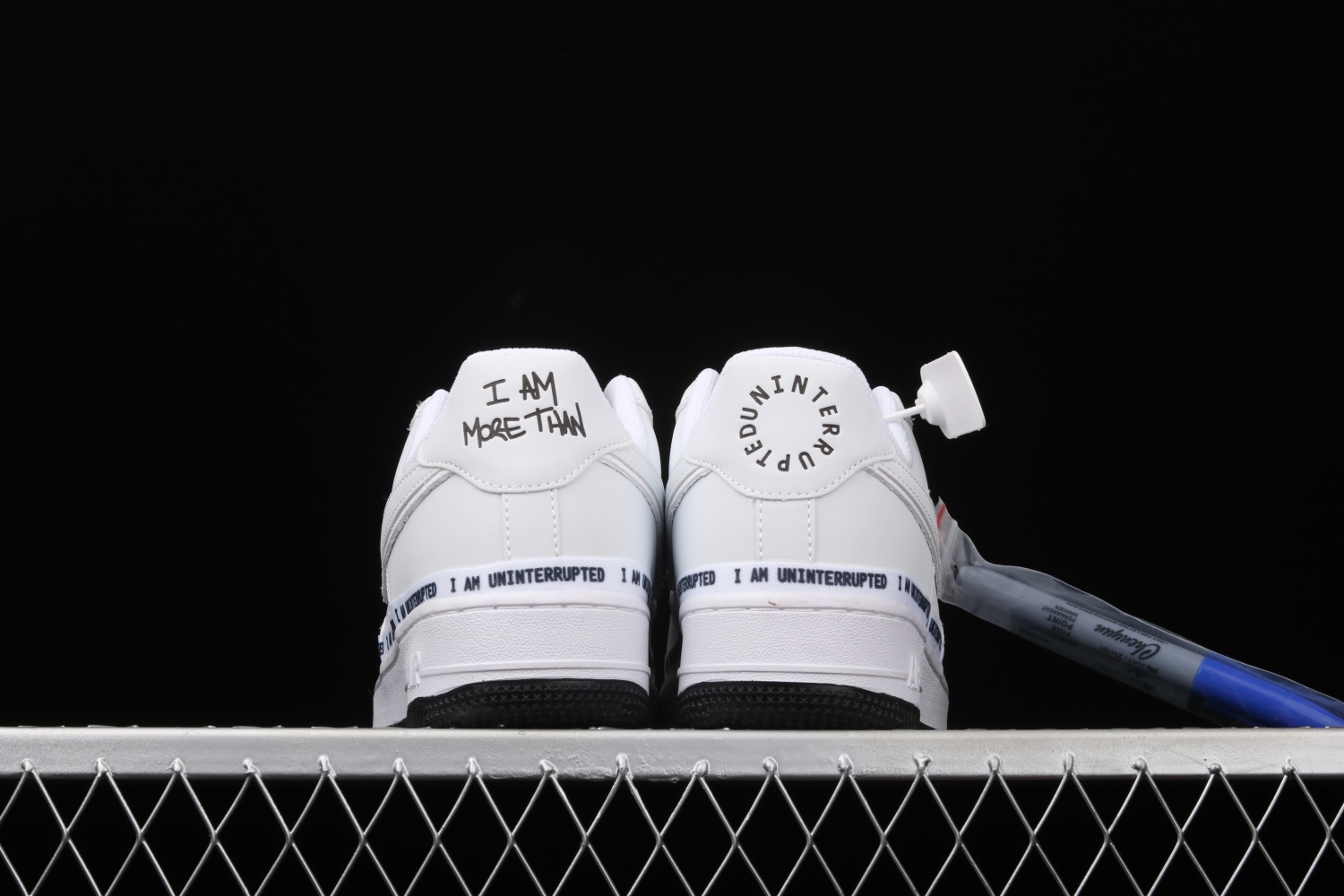 Nike Air Force 1 Low Supreme White Black 352267-801