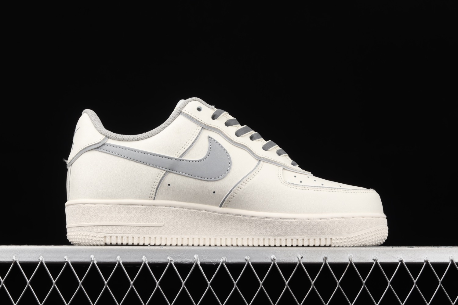 Nike Air Force 1 Low White Metallic Sliver Shoes BQ8228-366