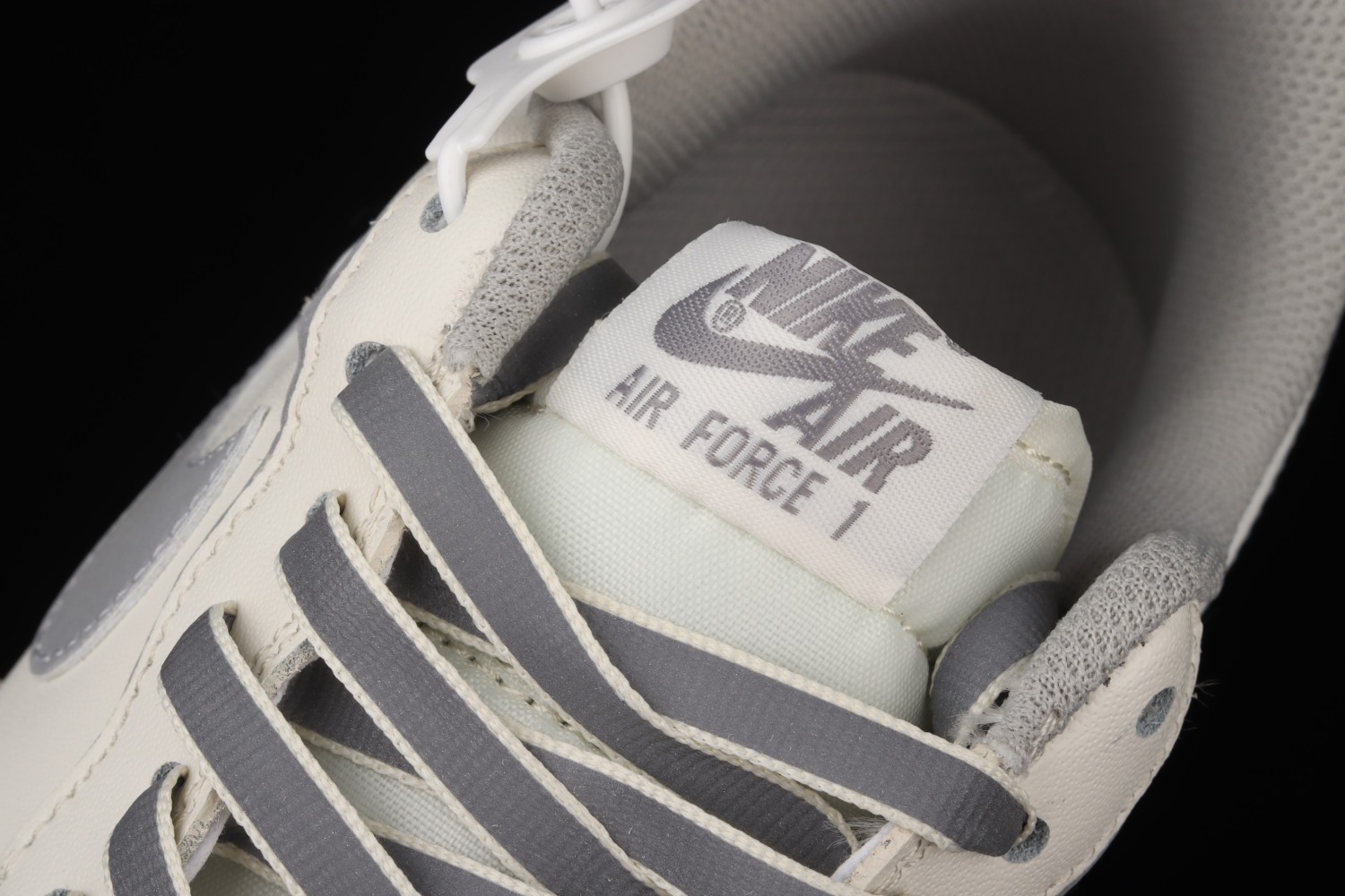 Nike Air Force 1 Low White Metallic Sliver Shoes BQ8228-366