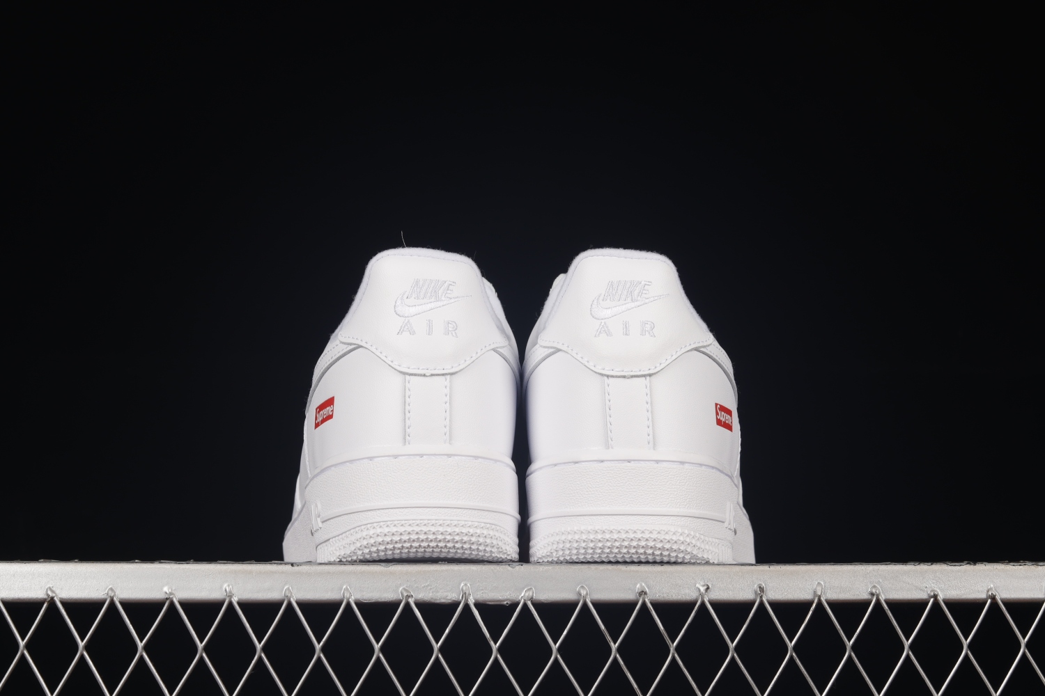 Nike Air Force 1 Low Supreme White CU9225-100