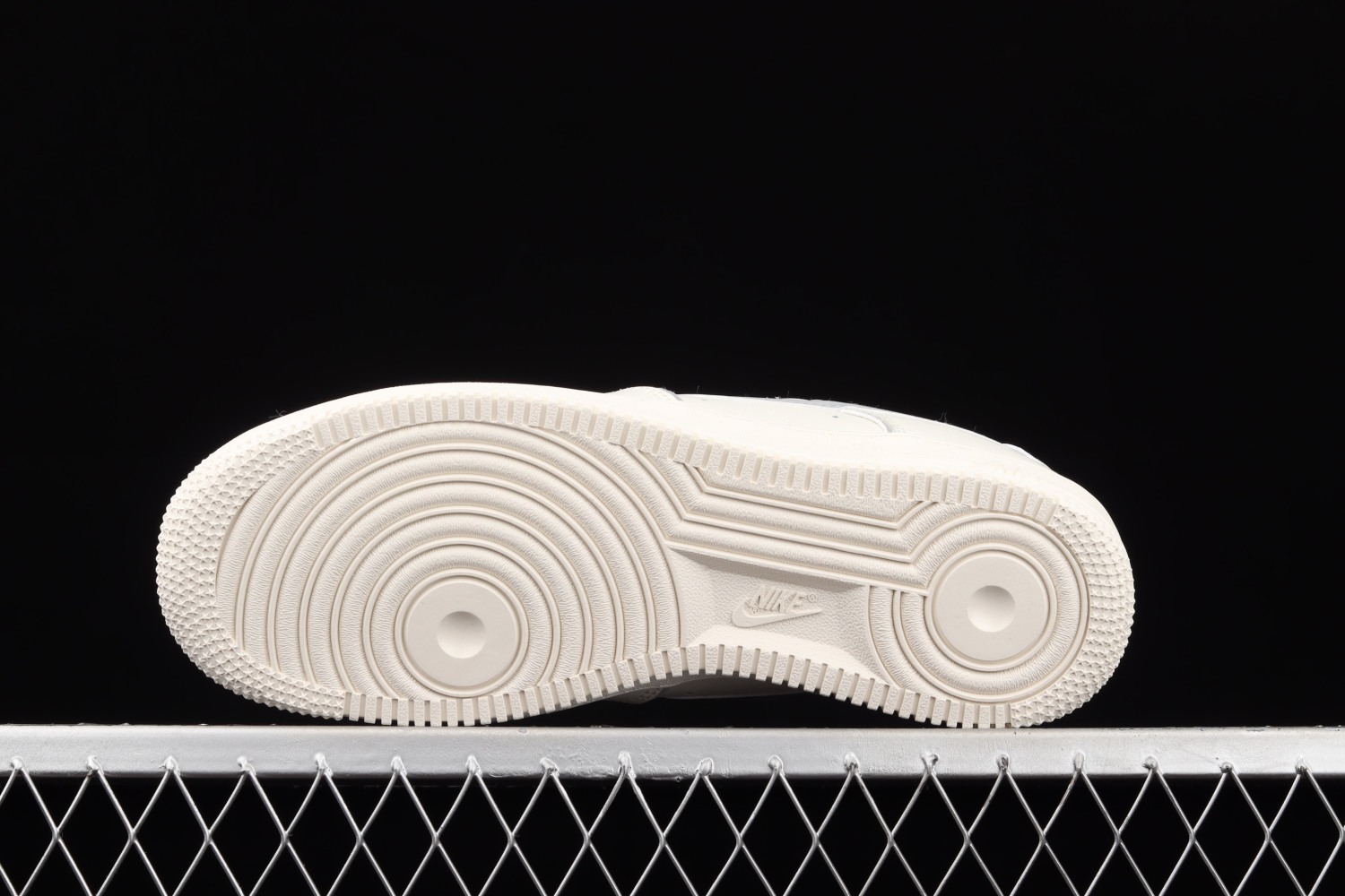 Nike Air Force 1 Low White Metallic Sliver Shoes BQ8228-366