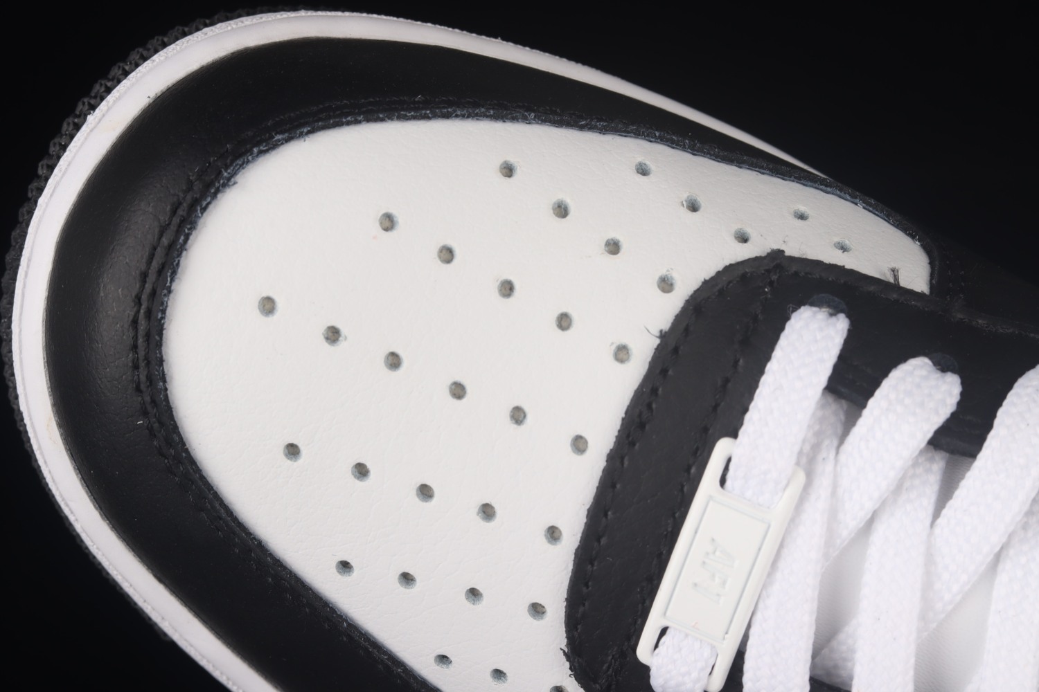 Nike Air Force 1 Low Tuxedo Black White AQ4134-100