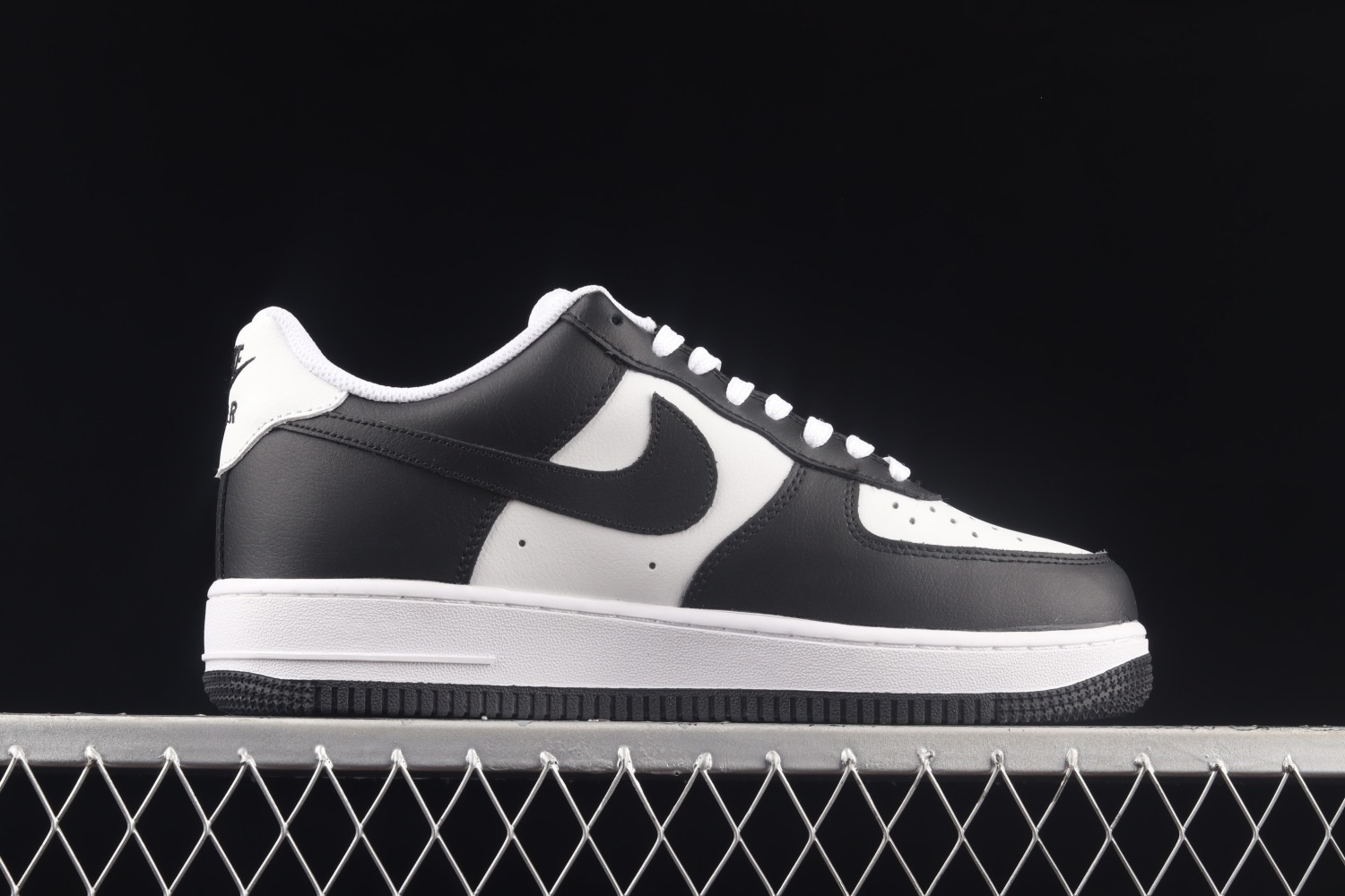 Nike Air Force 1 Low Tuxedo Black White AQ4134-100