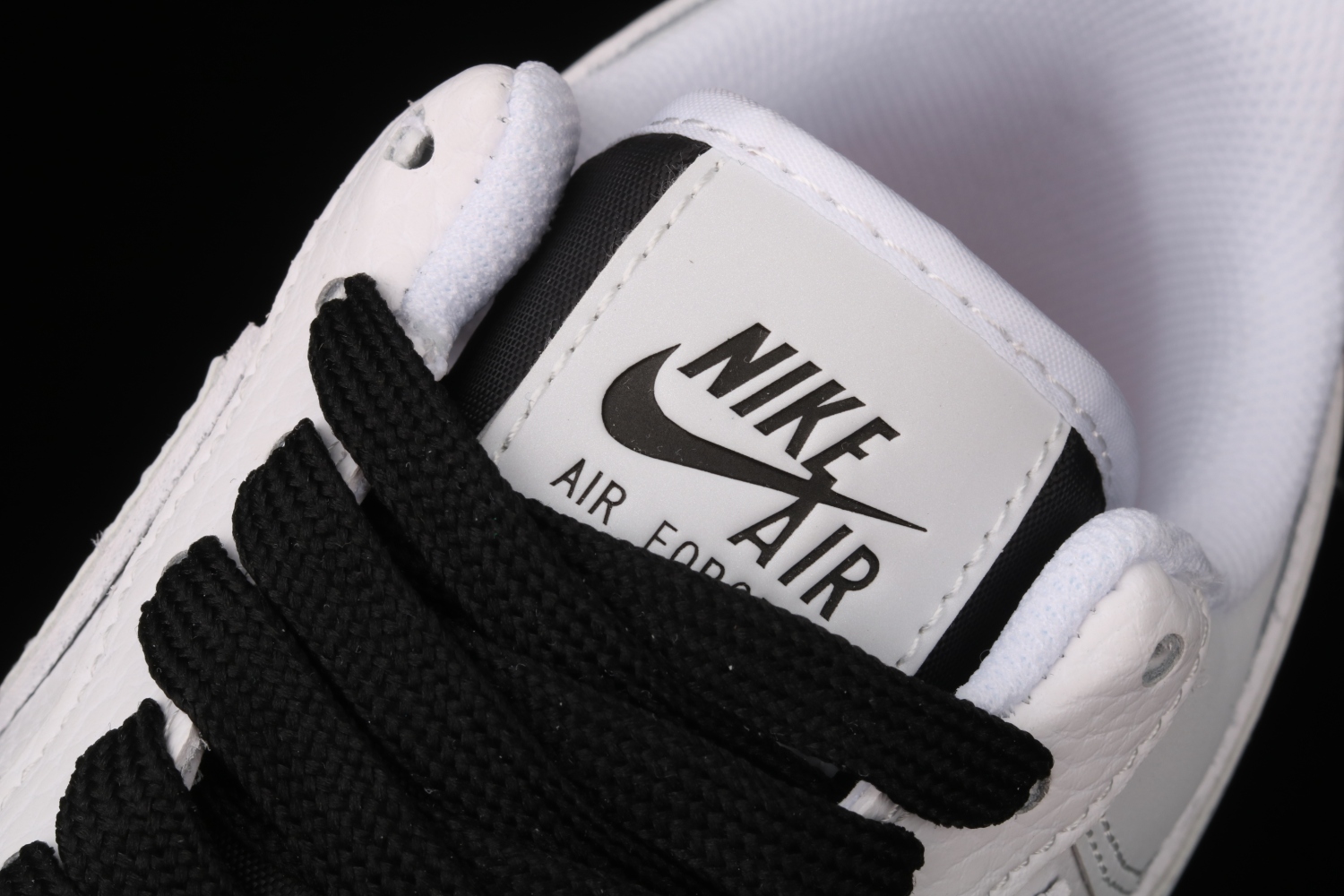 Nike Air Force 1 Low Supreme White Black 352267-801