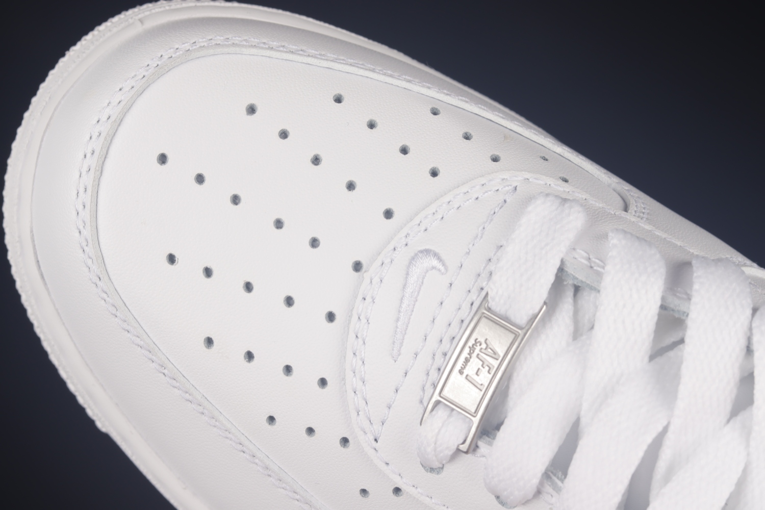 Nike Air Force 1 Low Supreme White CU9225-100