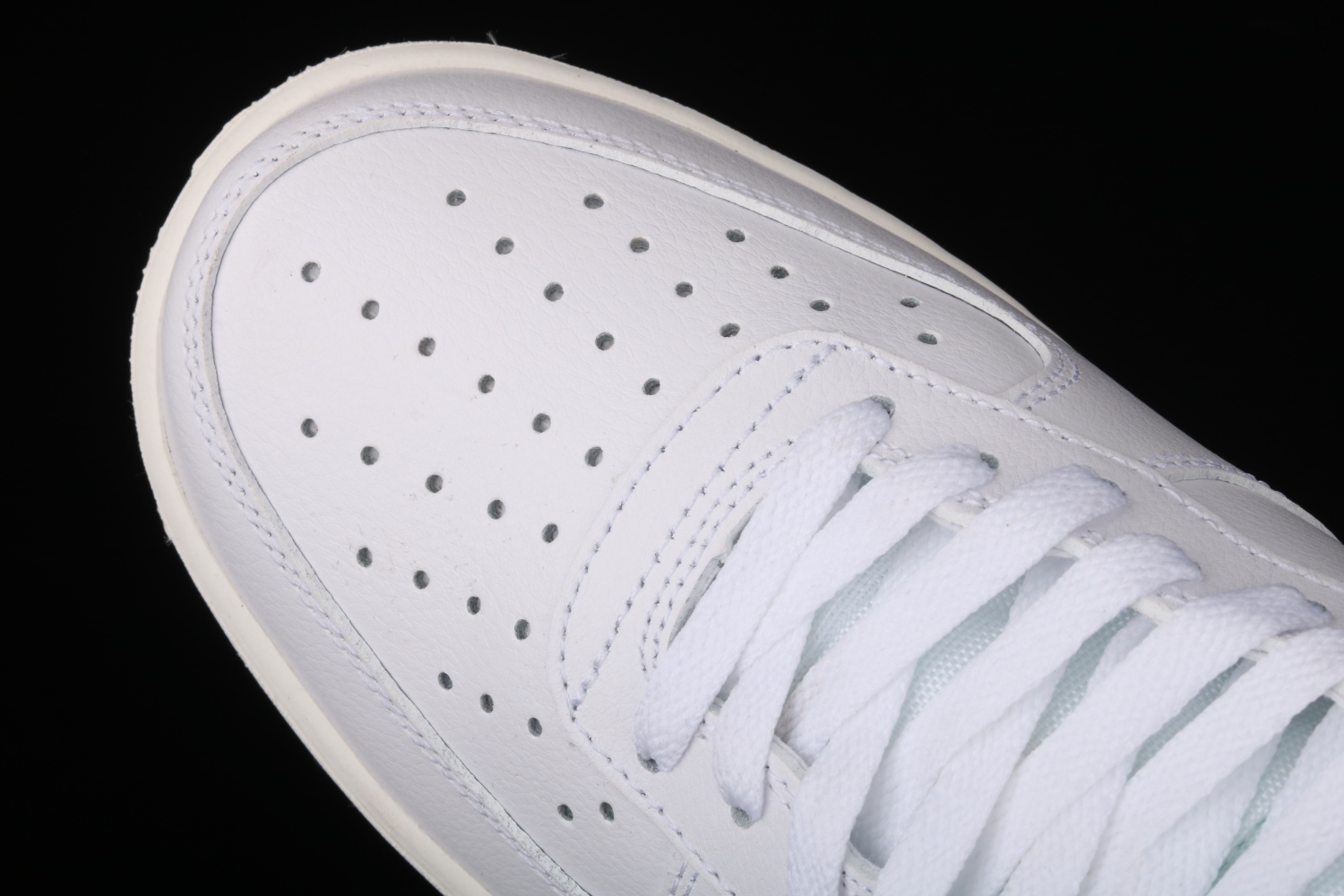 Nike Air Force 1 Low Valentines Day (2021) DD7117-100