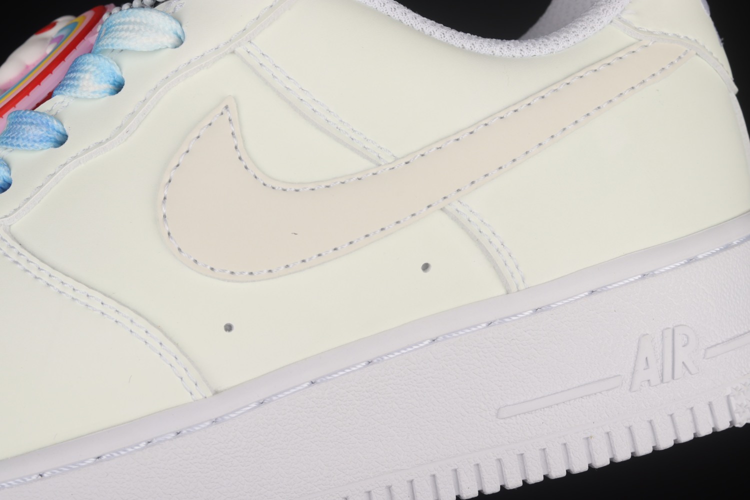 Nike Air Force 1 Low UV Reactive Swoosh (W)  DA8301-111