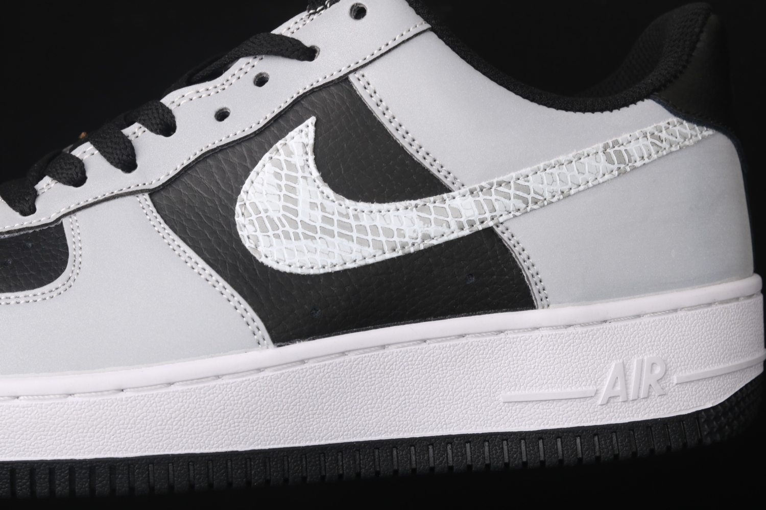 Nike Air Force 1 Low Silver Snake (2021) DJ6033-001