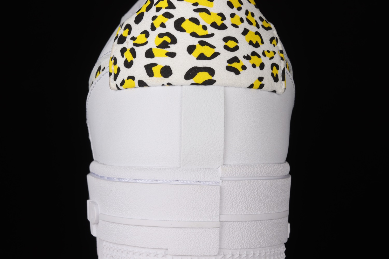 Nike Air Force 1 Low Pixel White Leopard (W) DH9632-101