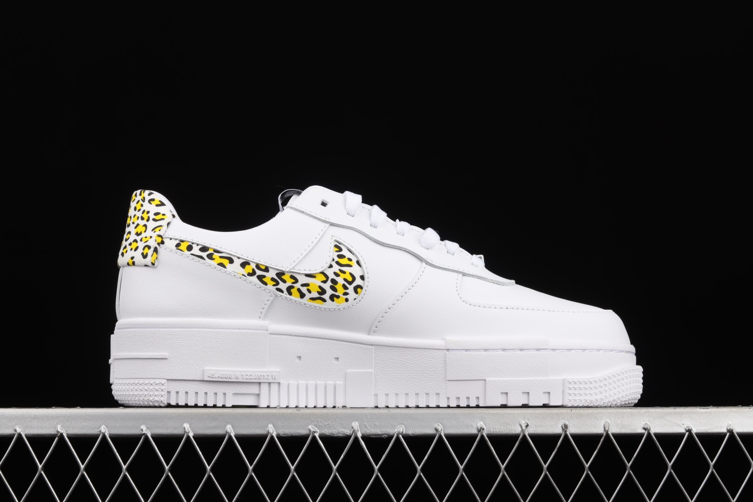 Nike Air Force 1 Low Pixel White Leopard (W) DH9632-101