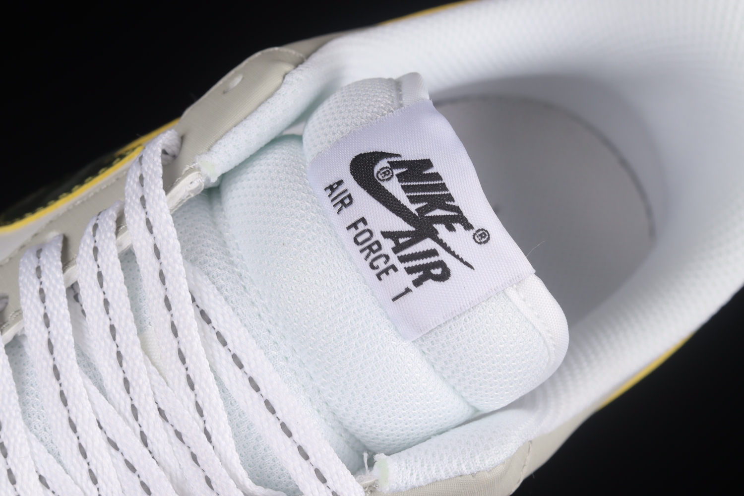 Nike Air Force 1 Low Gold Metallic Summit White Shoes DC9029-100