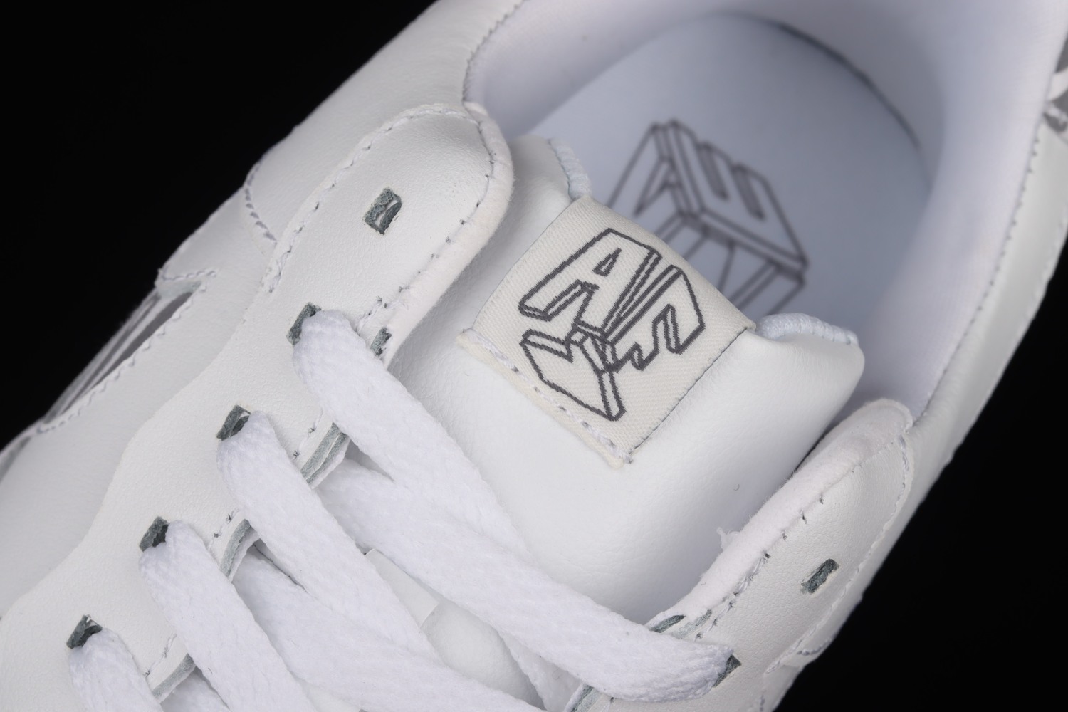 Nike Air Force 1 Low Pixel SE White Zebra (W) DH9632-100