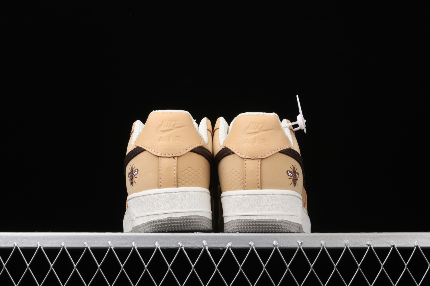 Nike Air Force 1 Low Manchester Bee DC1939-200