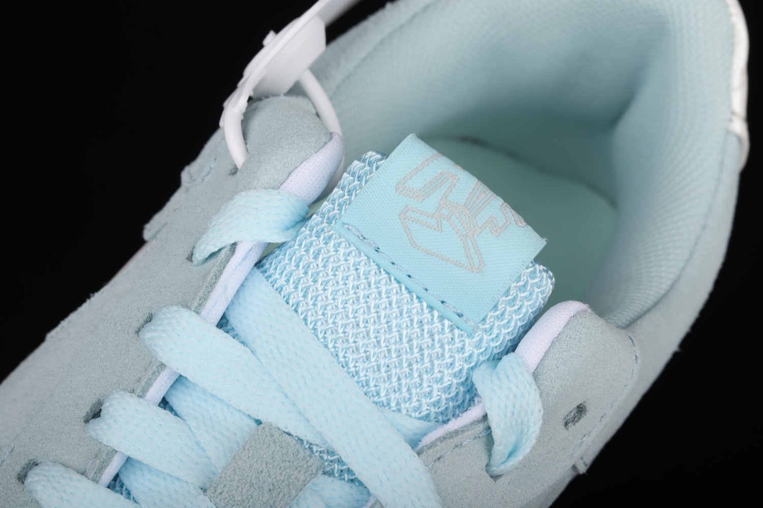 Nike Air Force 1 Low PIxel Glacier Blue (W) DH3855-400