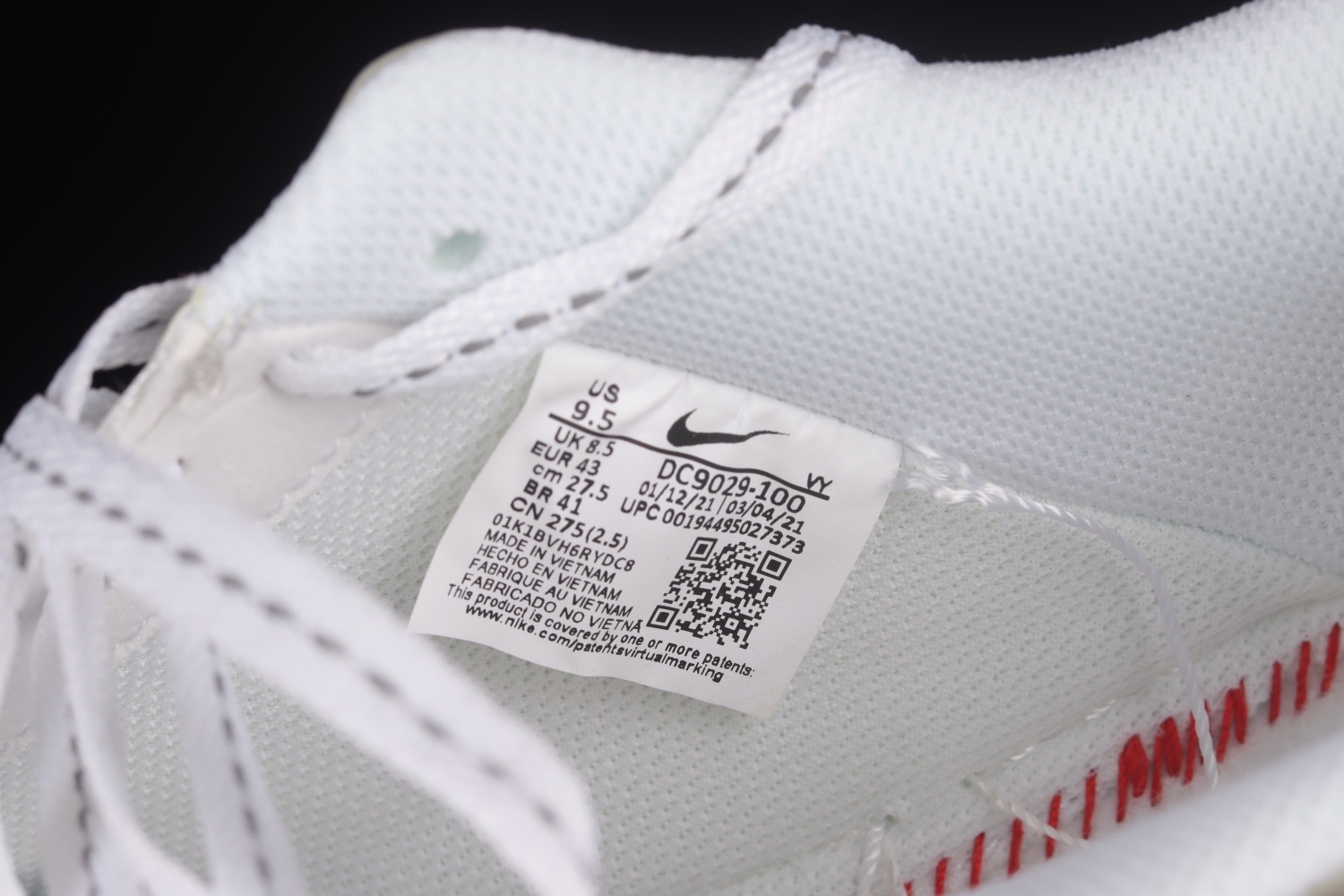 Nike Air Force 1 Low Gold Metallic Summit White Shoes DC9029-100