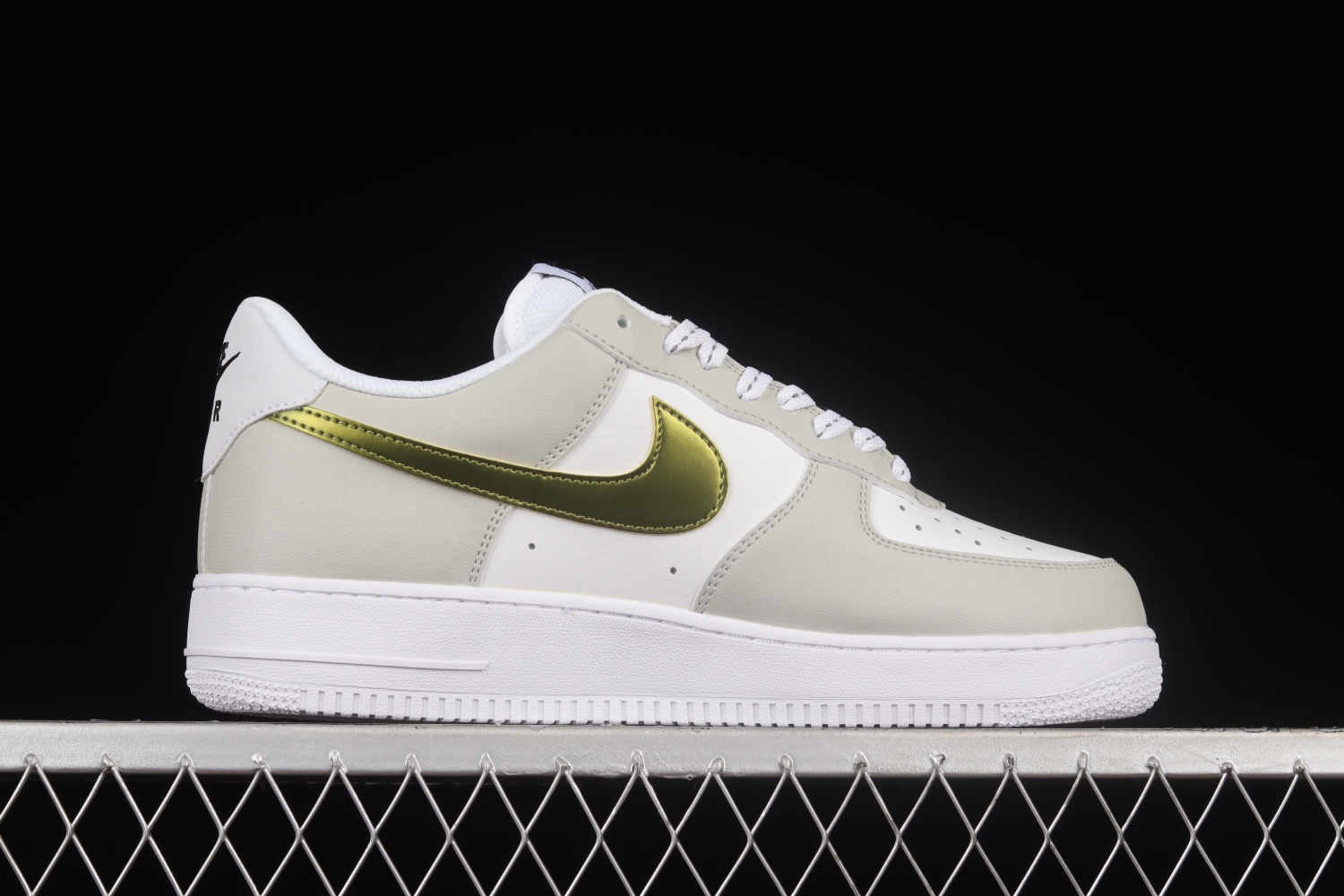 Nike Air Force 1 Low Gold Metallic Summit White Shoes DC9029-100