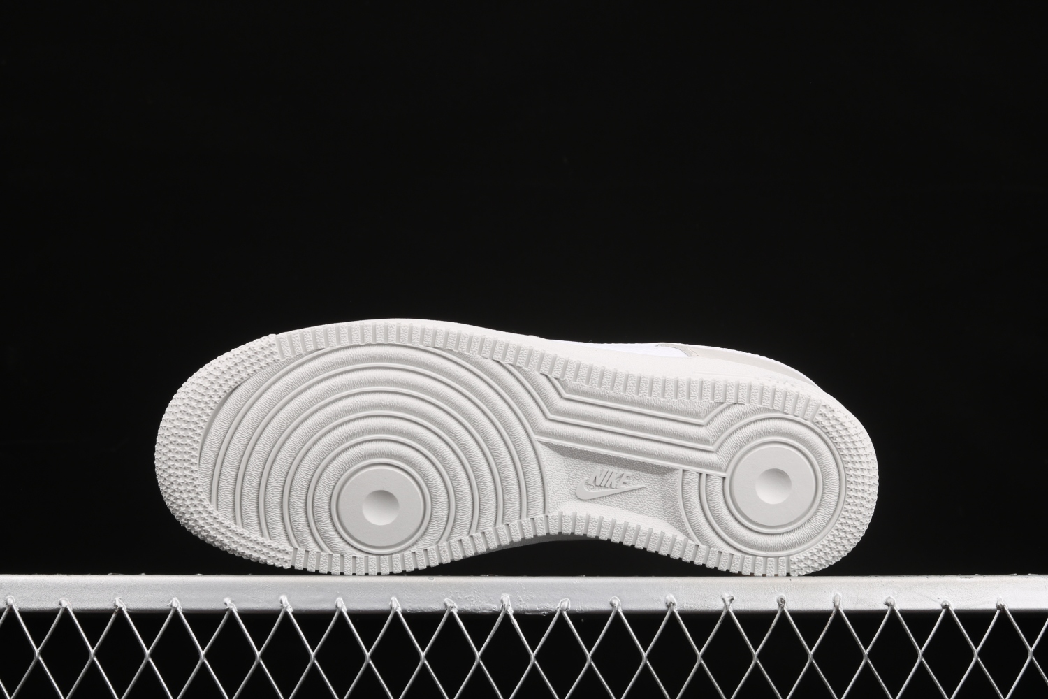 Nike Air Force 1 Low Light Bone Photon Dust (W) DC1165-001