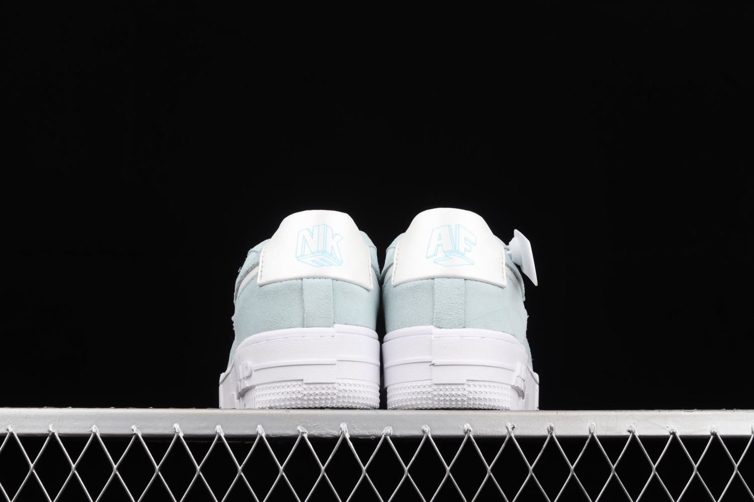 Nike Air Force 1 Low PIxel Glacier Blue (W) DH3855-400