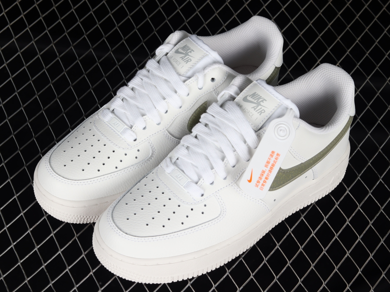 Nike Air Force 1 Low Glitter Swoosh Green (W) DH4407-101