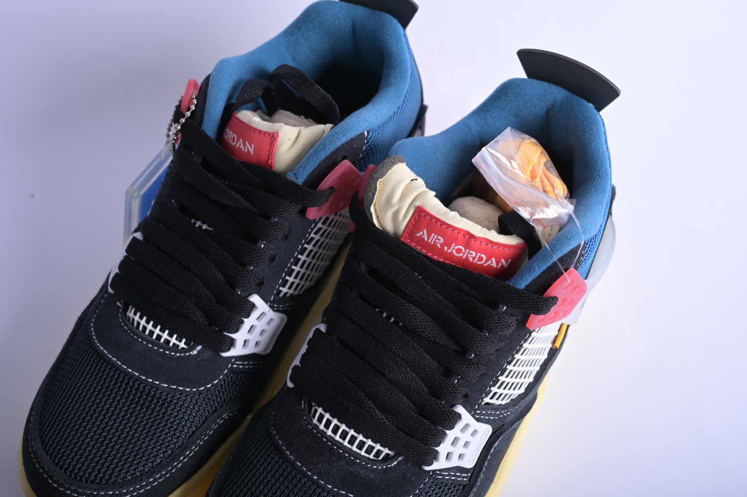 Jordan 4 Retro Union Off Noir DC9533-001