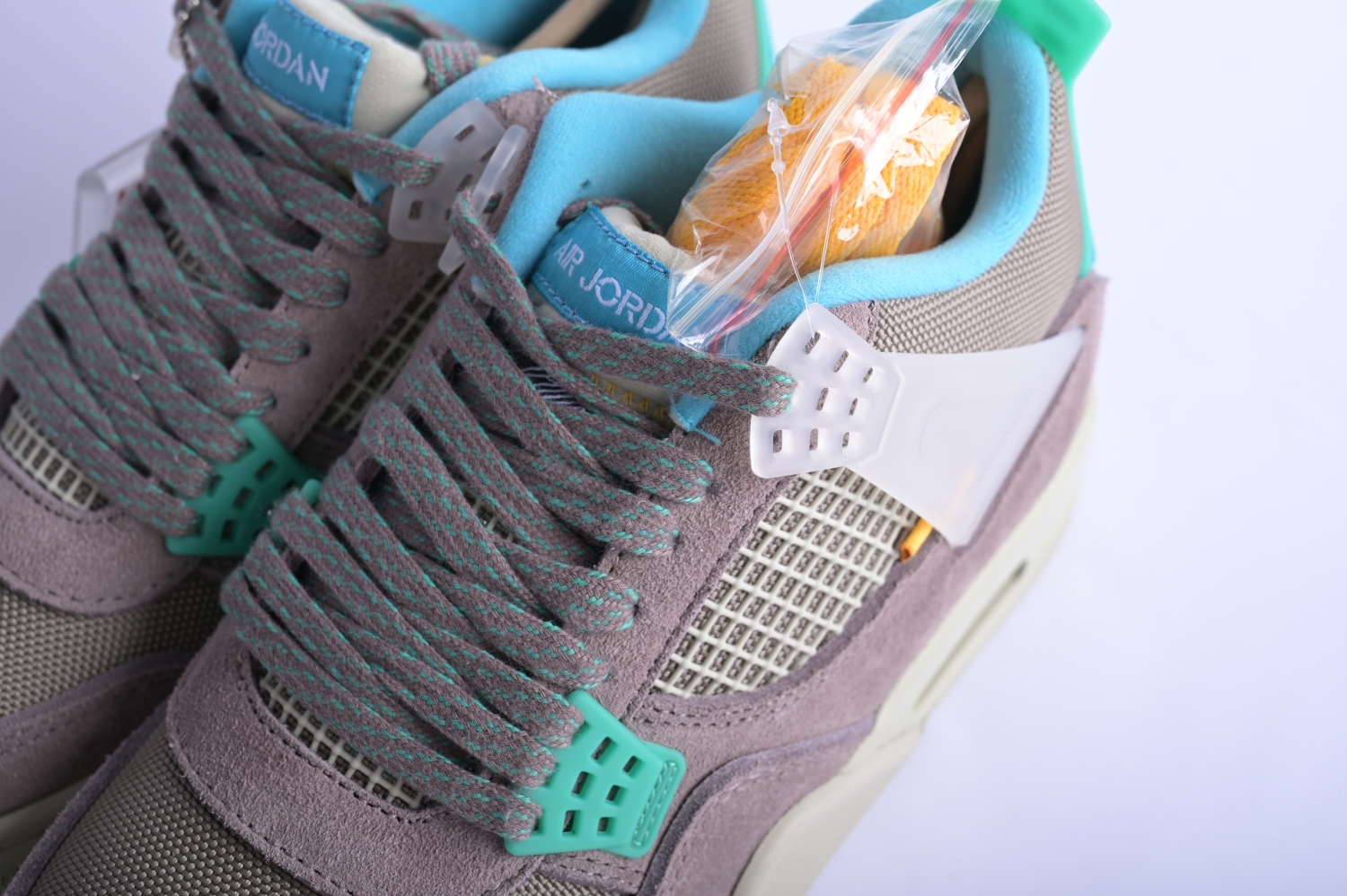 Jordan 4 Retro SP 30th Anniversary Union Taupe Haze DJ5718-242
