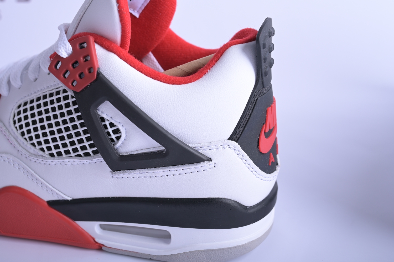 Jordan 4 Retro Fire Red (2020) DC7770-160