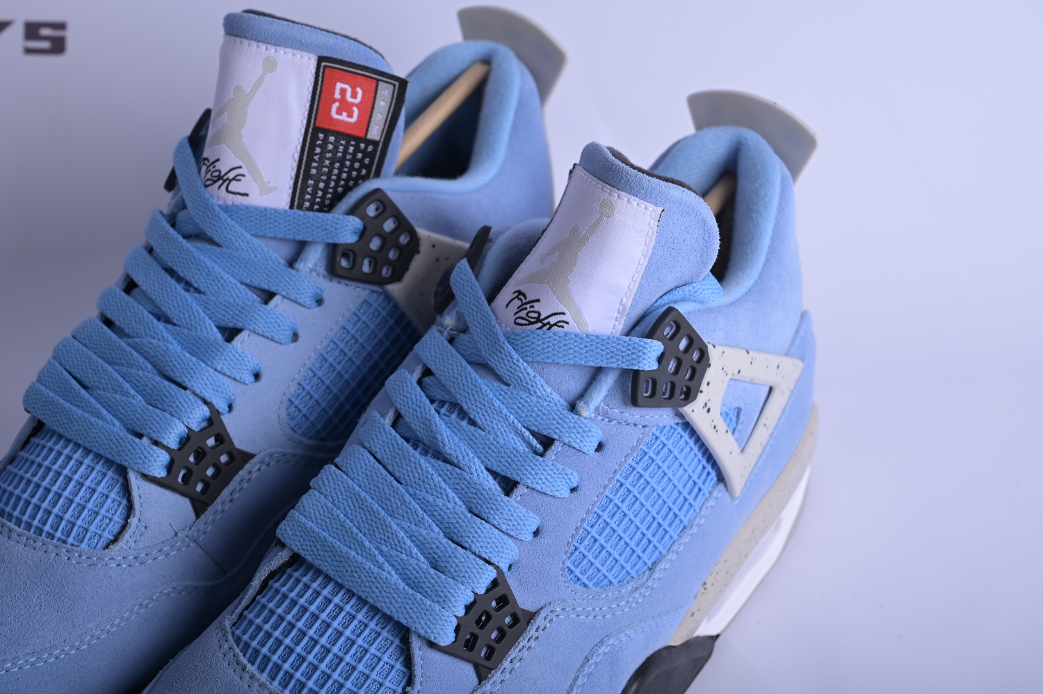 Air Jordan 4  University Blue CT8527-400