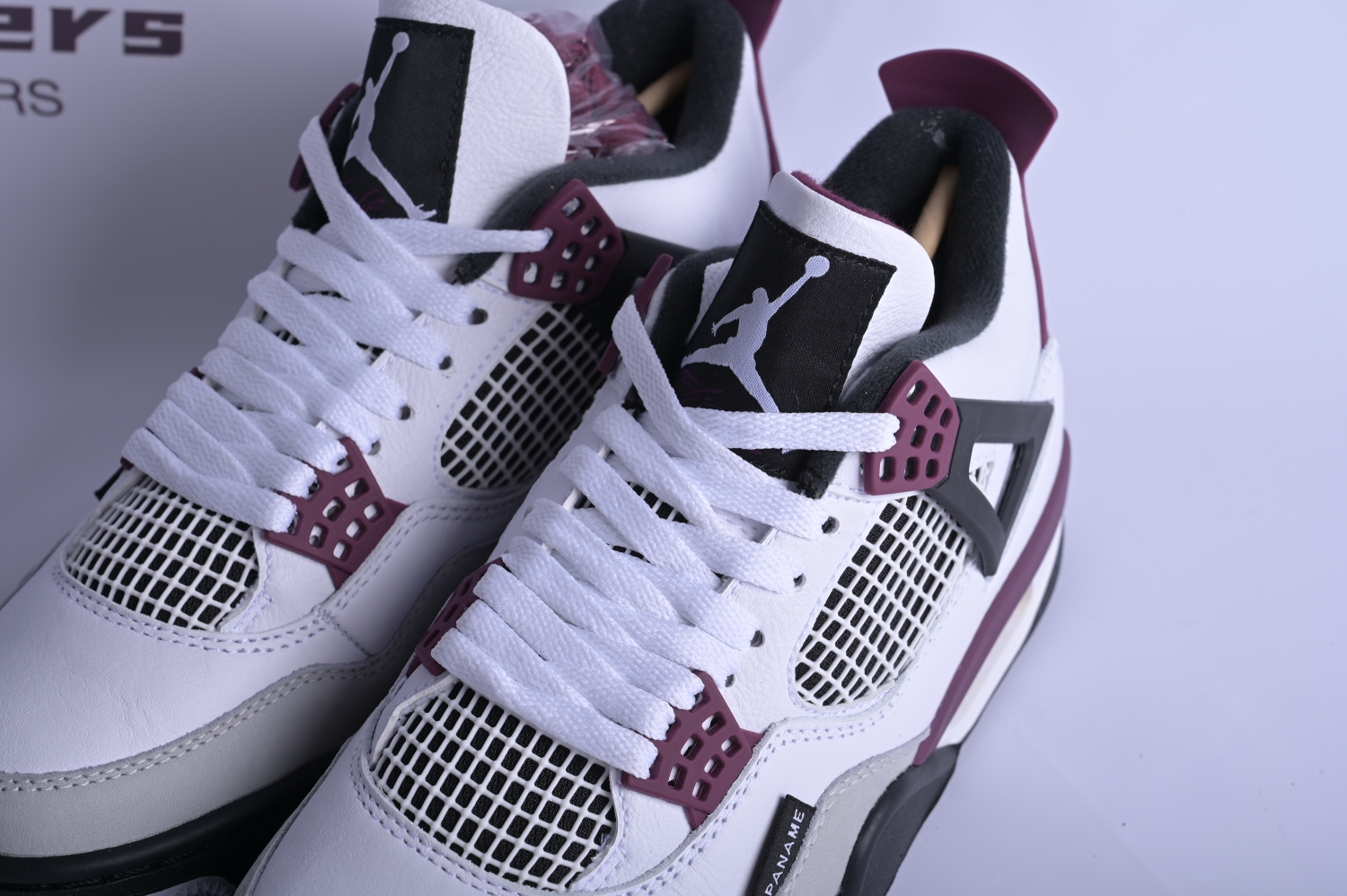 Jordan 4 Retro PSG Paris Saint-Germain CZ5624-100