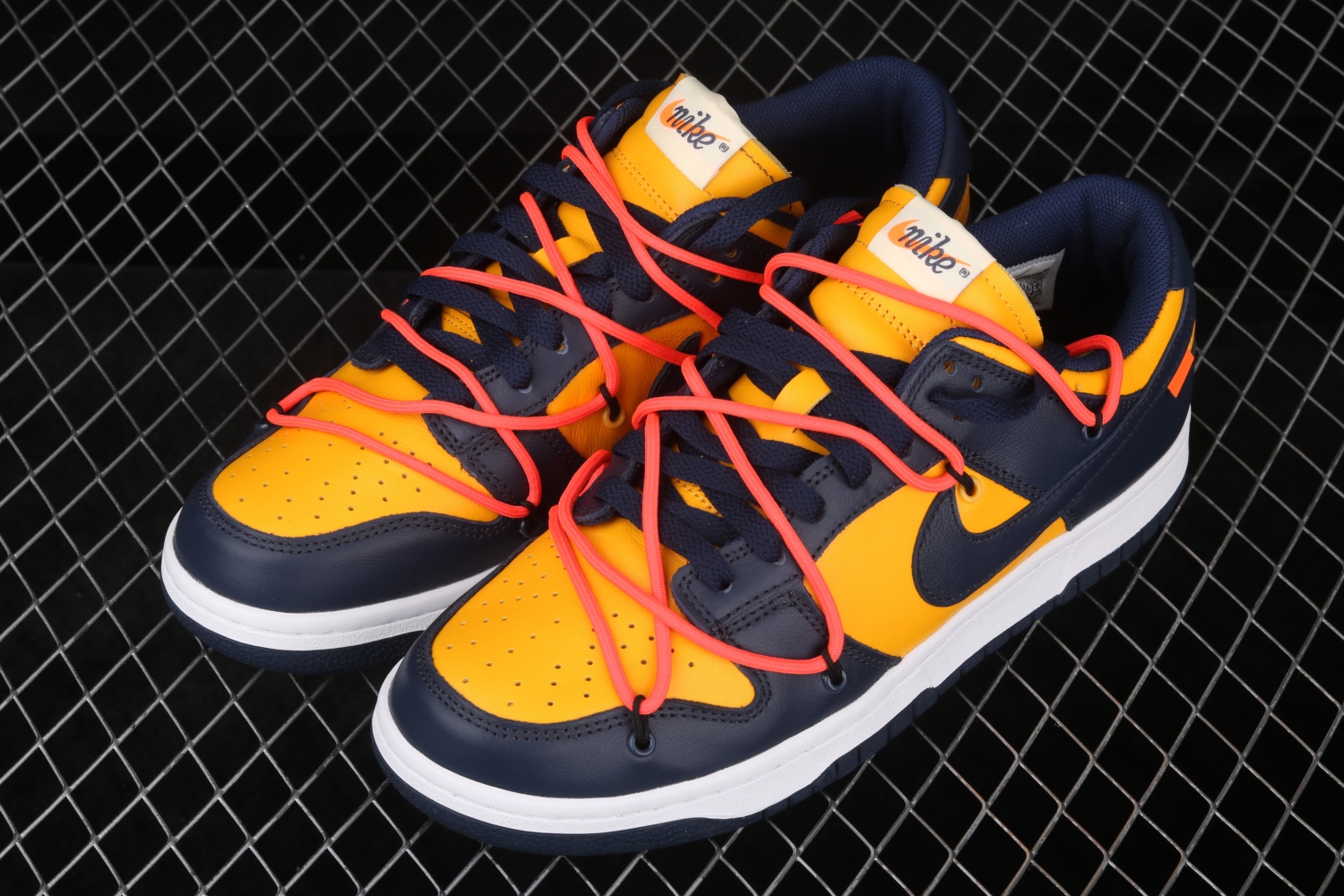 OFF WHITE X Nike Dunk SB Low White Michigan CT0856-700（Original Batch）