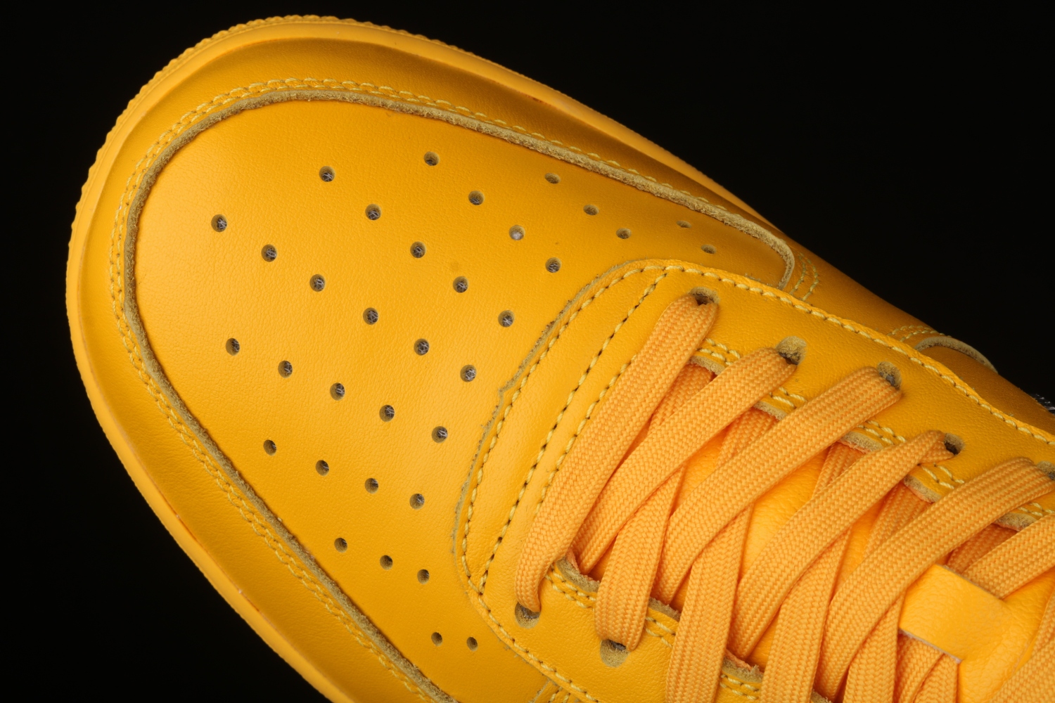 Nike Air Force 1 Low Off-White ICA University Gold DD1876-700