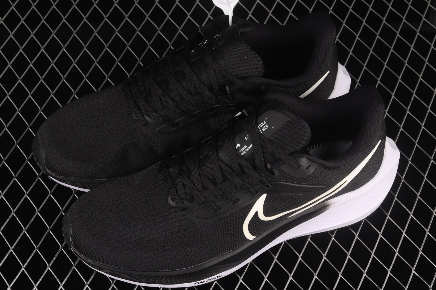 Nike Air Zoom Pegasus 39 Black White DH4071-100