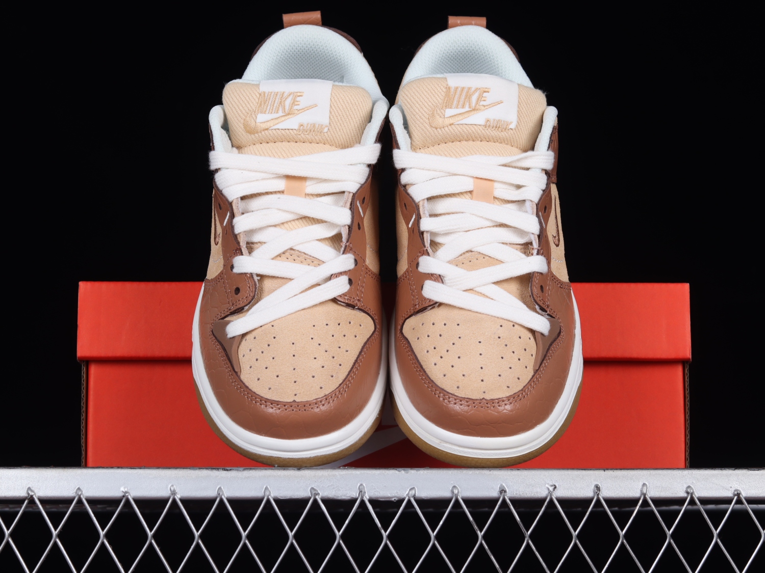 Nike Dunk Low Disrupt 2 SE Mineral Clay DV1026-215