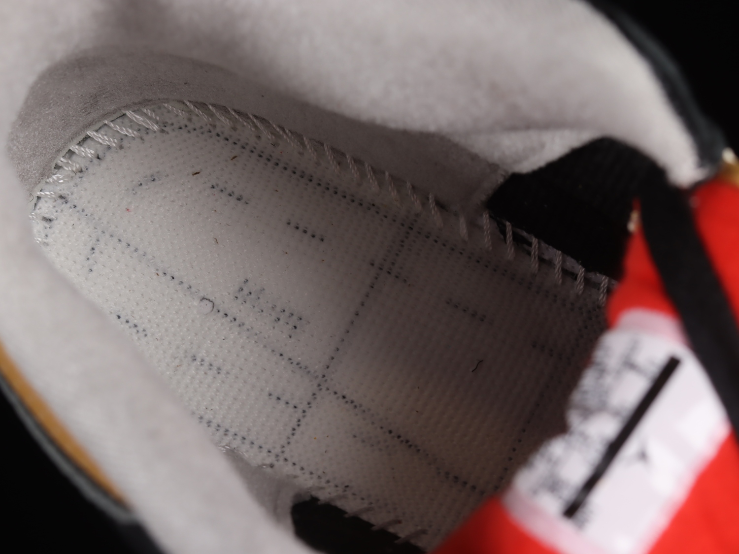 Jordan 3 Retro Black Cement Gold CK9246-067