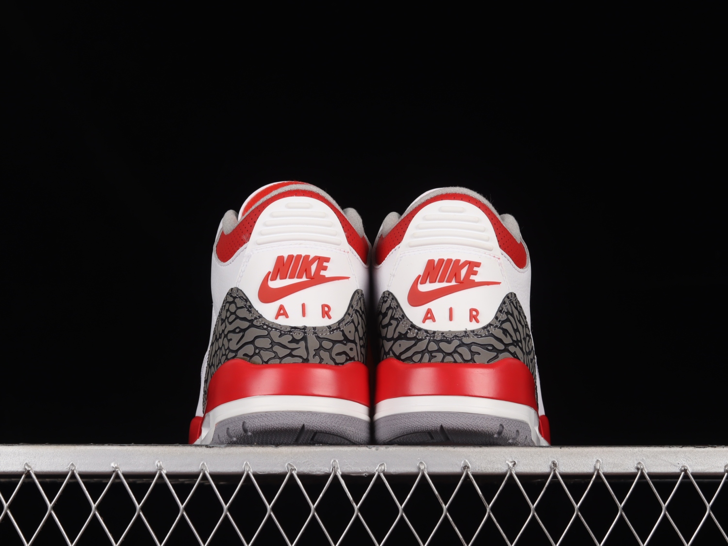 Jordan 3 Retro Fire Red (2022) DN3707-160