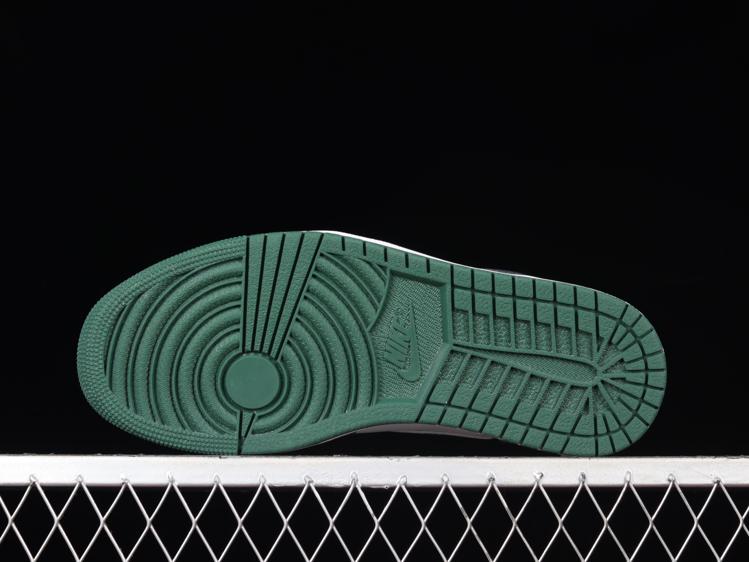 Jordan 1 Retro High OG Gorge Green DZ5485-303