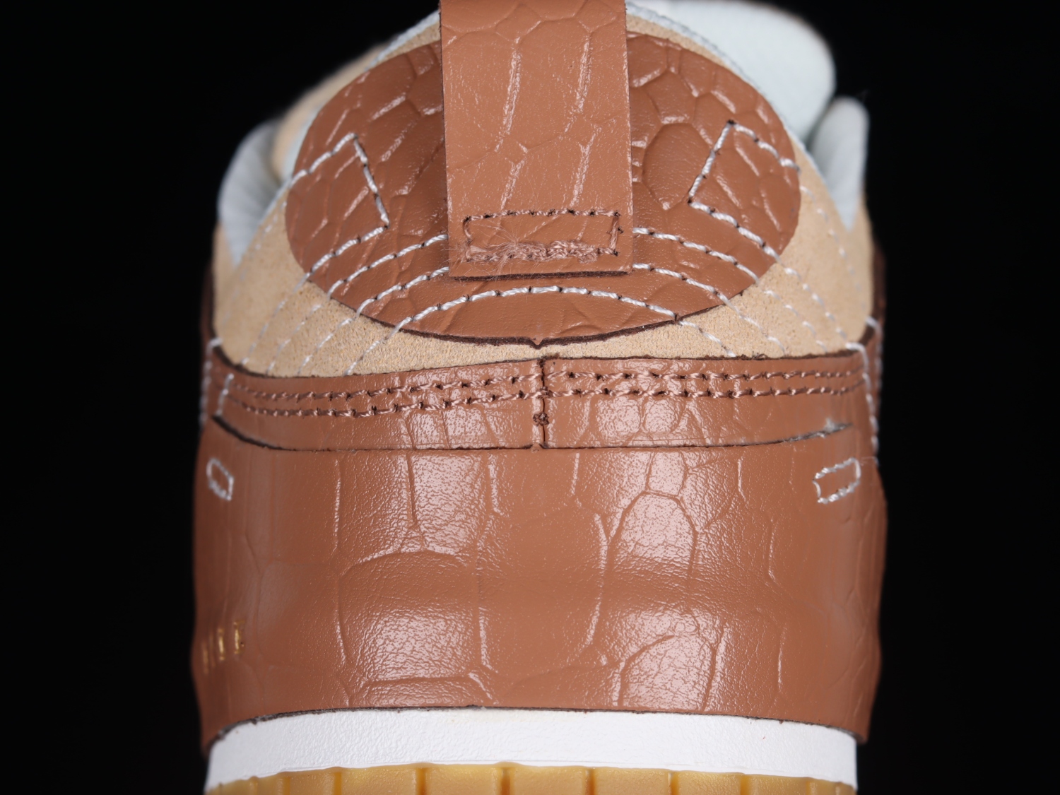 Nike Dunk Low Disrupt 2 SE Mineral Clay DV1026-215