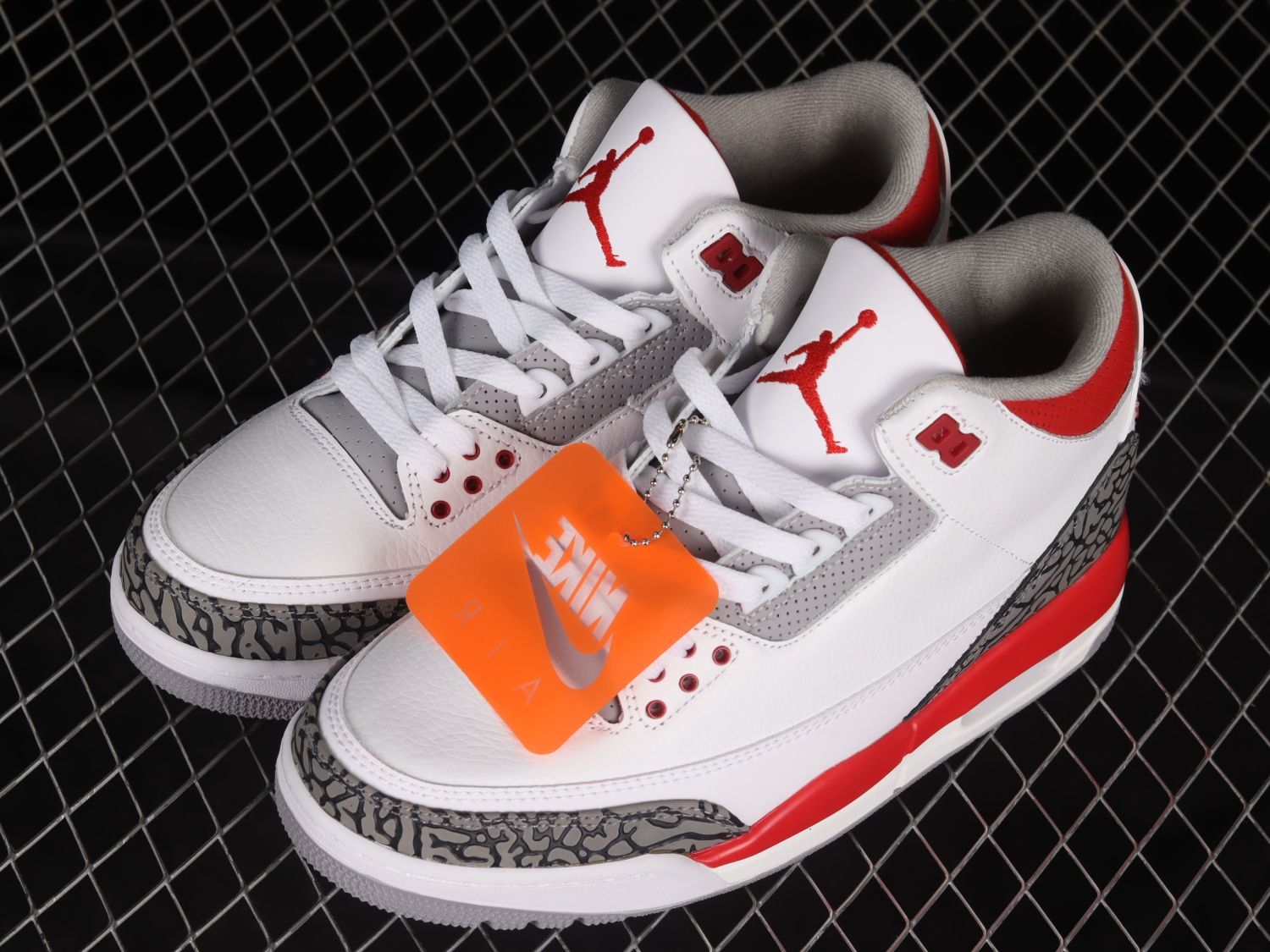 Jordan 3 Retro Fire Red (2022) DN3707-160