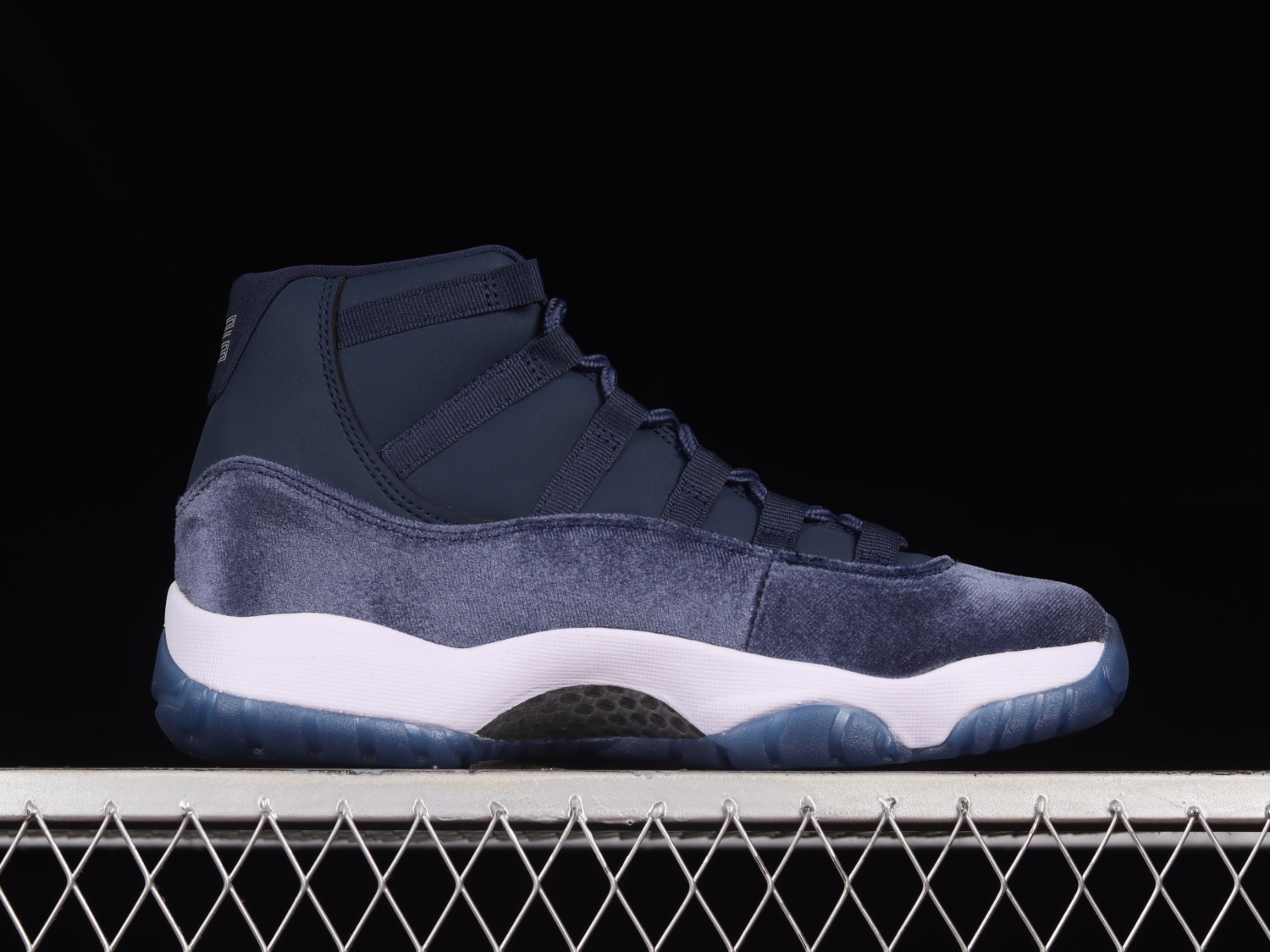Jordan 11 Retro Midnight Navy (W) AR0715-441