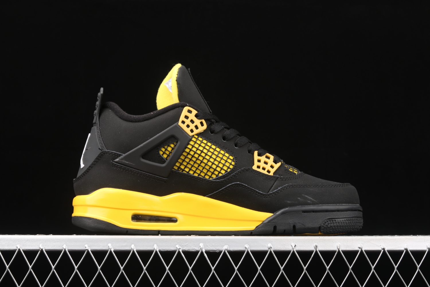 Jordan 4 Retro Thunder (2012) 308497-008