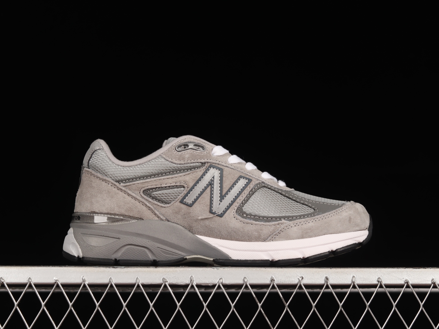 New Bal*nce 990v4 Version 4 Grey M990VS4