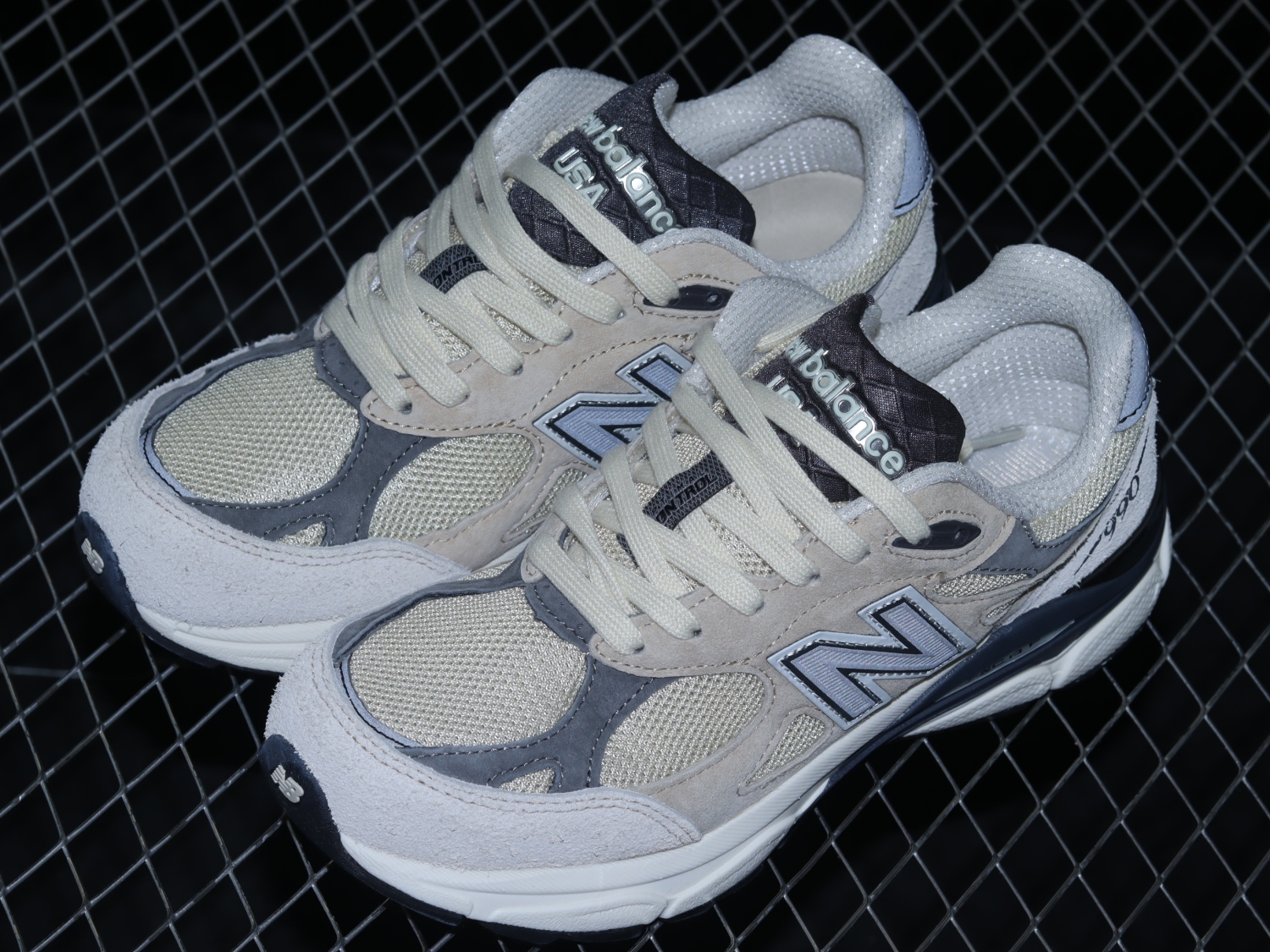 New Bal*nce 990v3 MiUSA Teddy Santis Moonbeam M990AD3