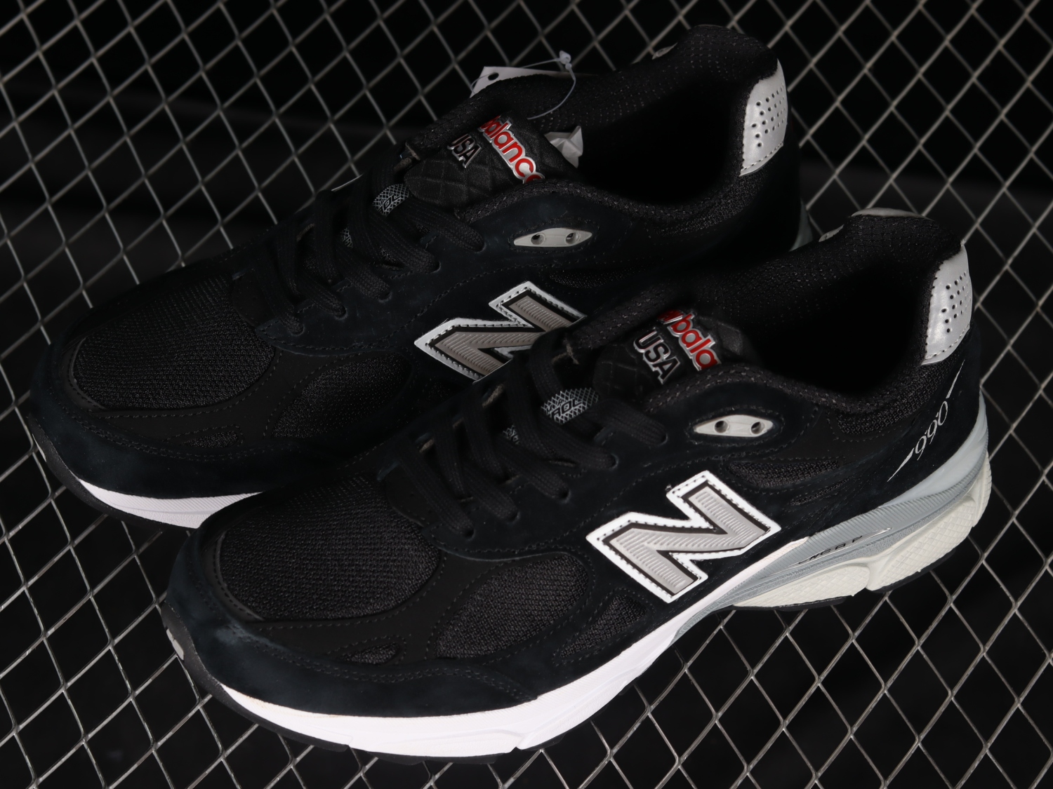 New Bal*nce 990v3 Black White M990BS3