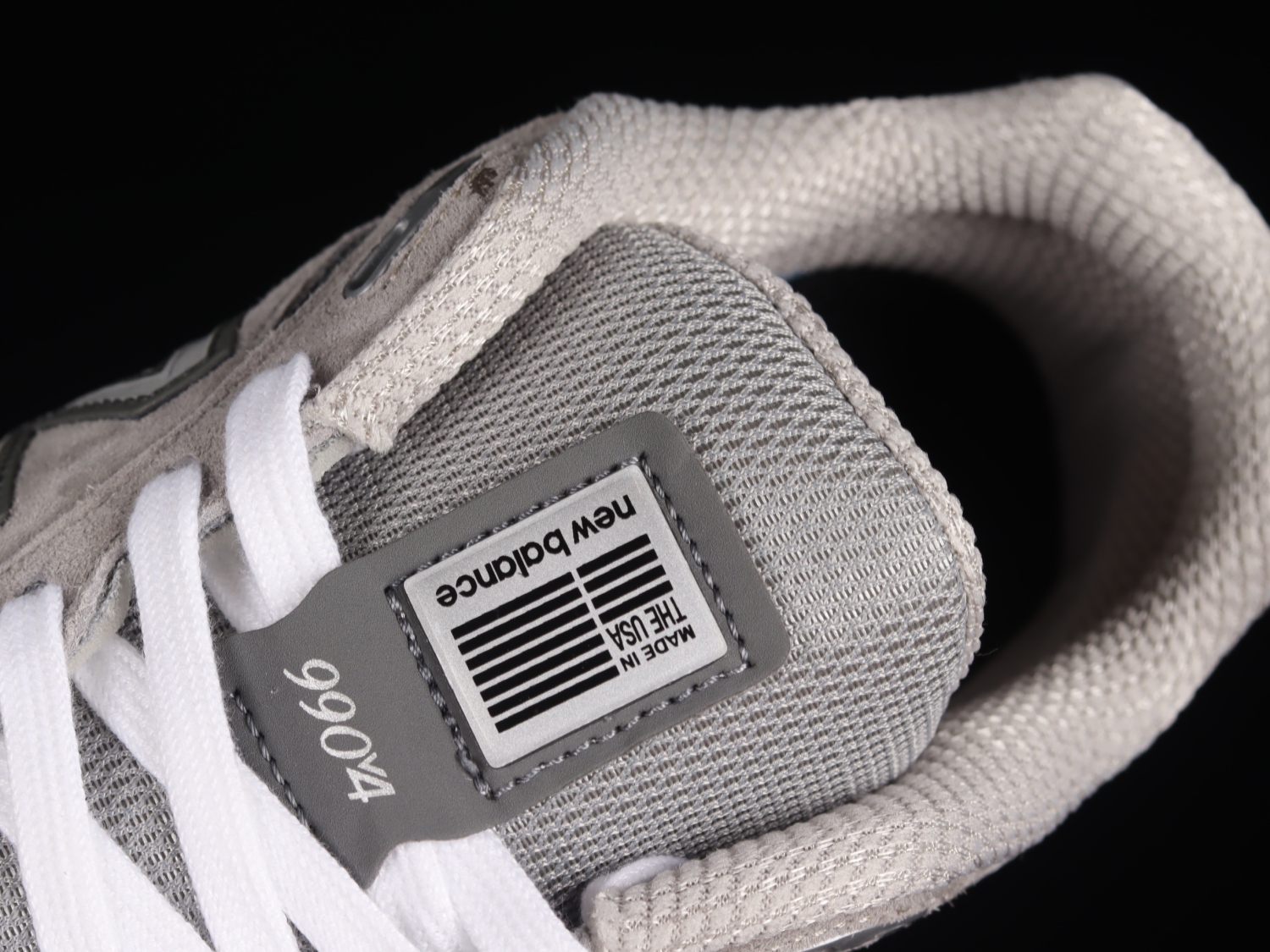 New Bal*nce 990v4 Grey M990GL4