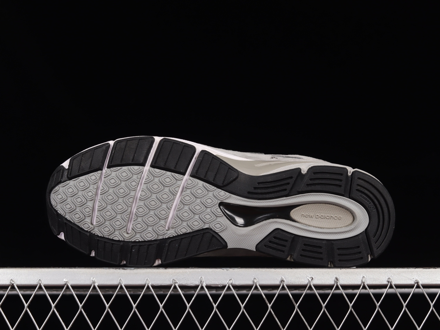 New Bal*nce 990v4 Grey M990GL4