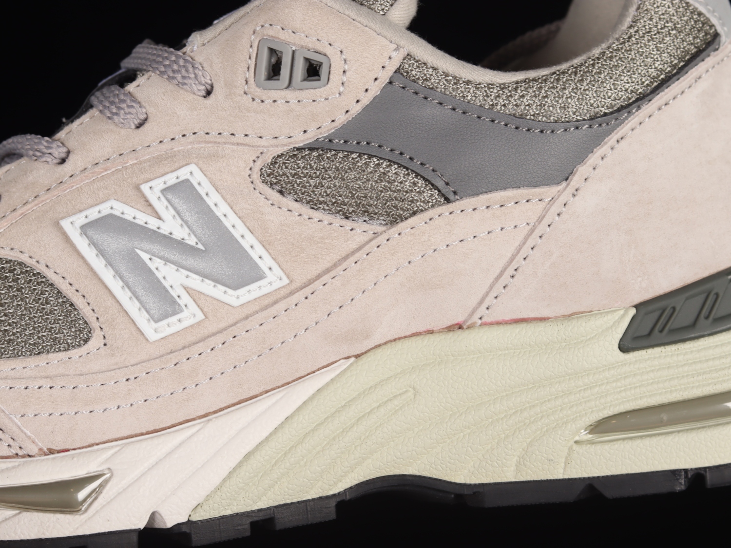New Bal*nce 991 Kith Grey M991GL