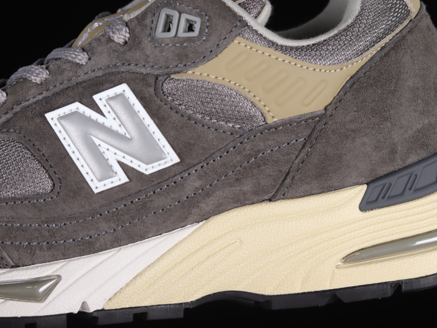 New Bal*nce 991 Dover Street Market MiUK 40th Anniversary Grey M991DSM