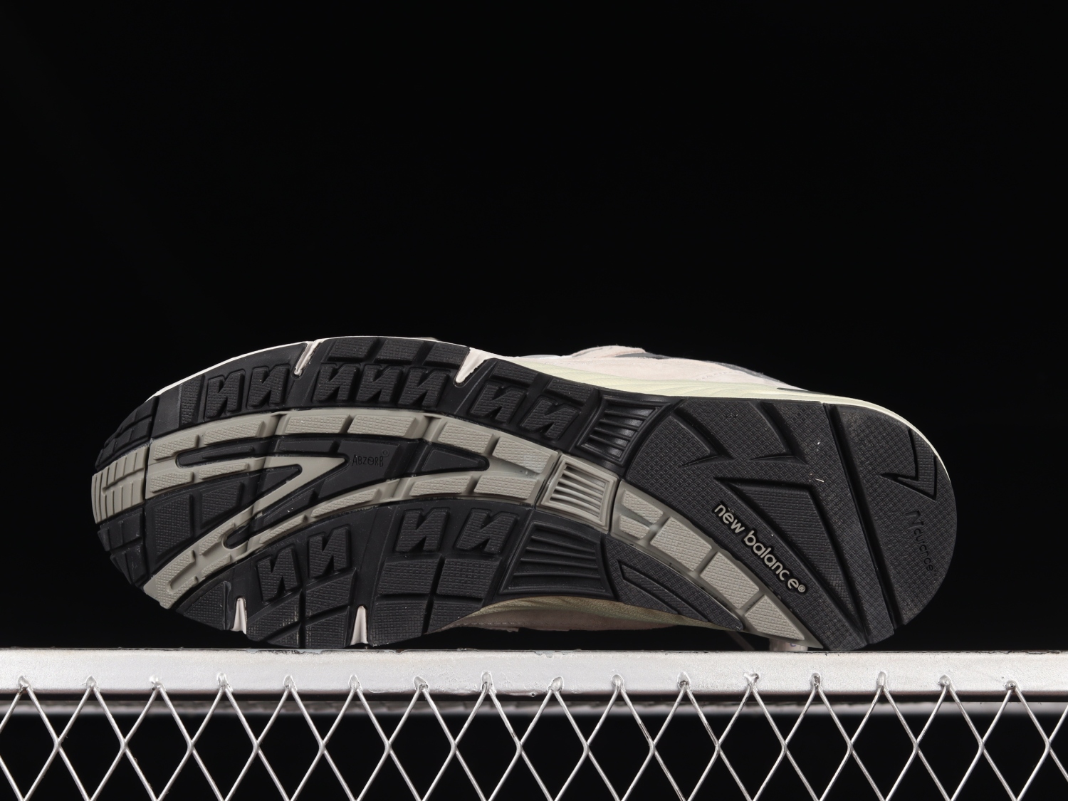 New Bal*nce 991 Kith Grey M991GL