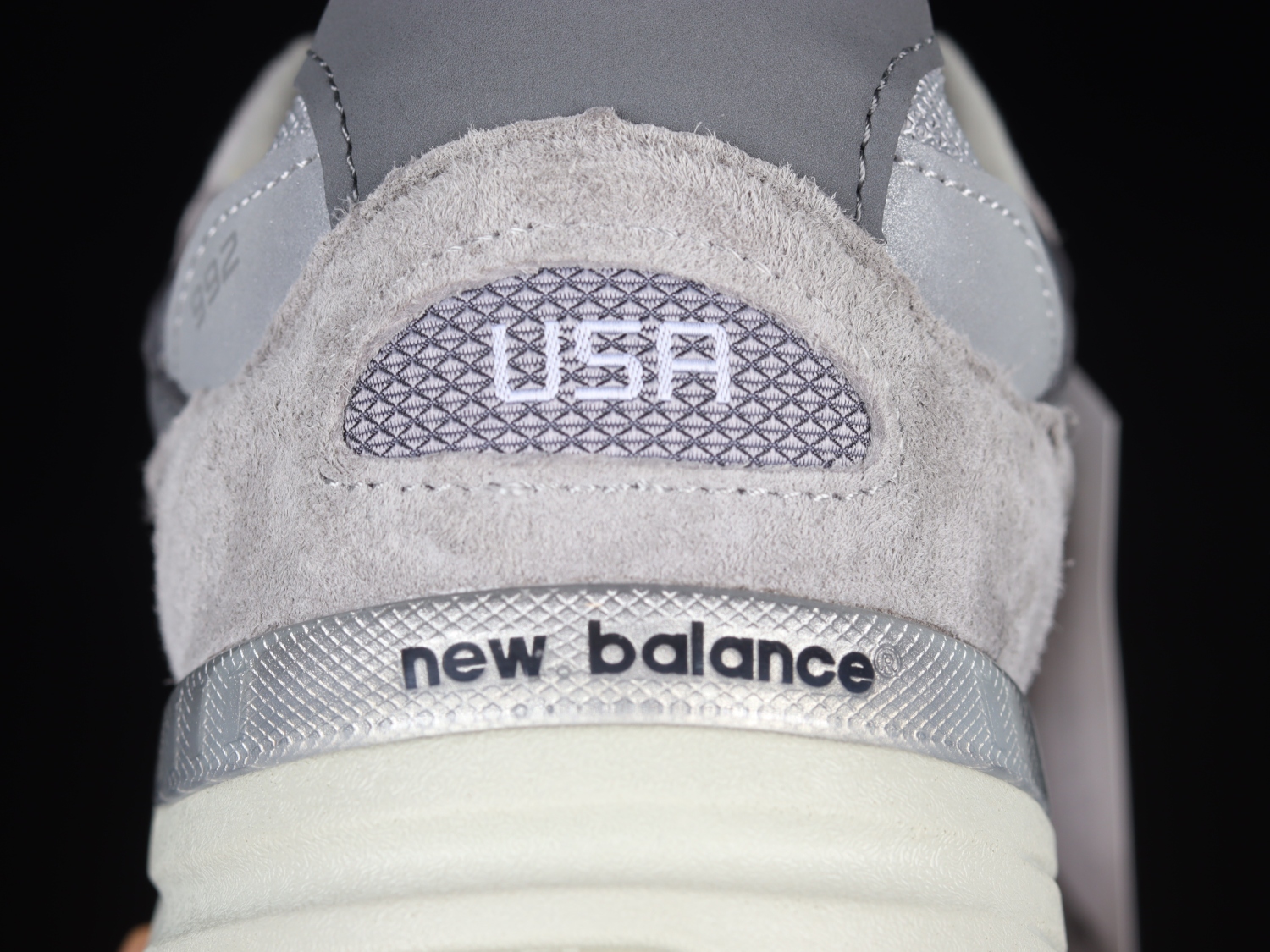 New Bal*nce 992 Grey M992GR