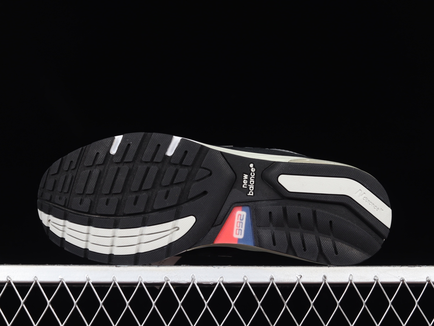 New Bal*nce 992 Black Grey Suede M992EB